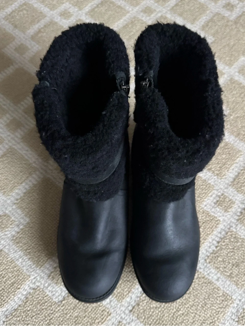 UGG Blayre II Leather Shearling Buckle Moto Ankle Boots Black Size 8